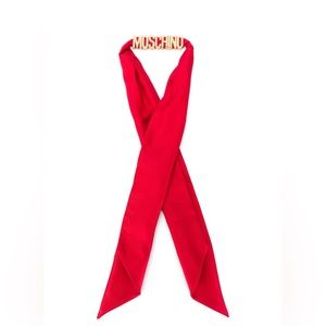 Moschino logo scarf 🧣